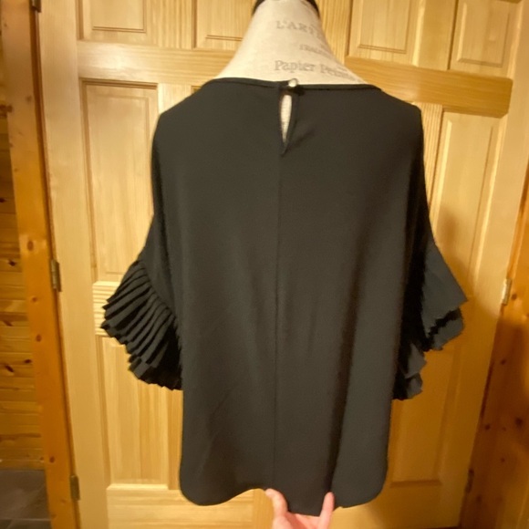 Cleo black pleated fancy sleeves black top shirt M​ - Picture 5 of 11